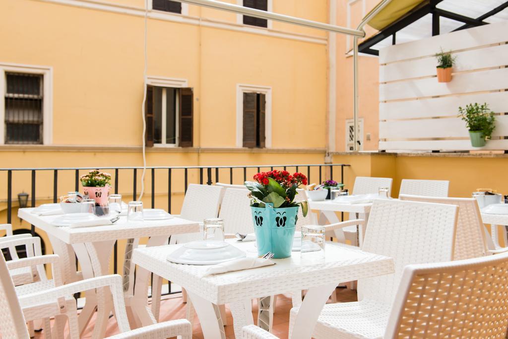 Bed and Breakfast Domus Capilupi Rzym Zewnętrze zdjęcie