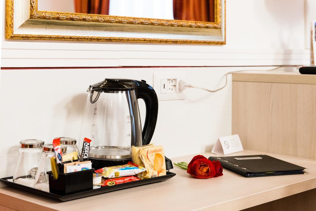 Bed and Breakfast Domus Capilupi Rzym Zewnętrze zdjęcie