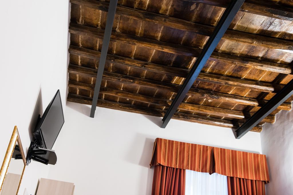 Bed and Breakfast Domus Capilupi Rzym Zewnętrze zdjęcie