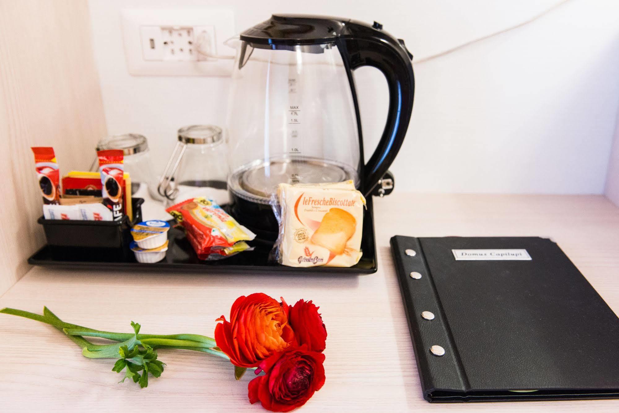Bed and Breakfast Domus Capilupi Rzym Zewnętrze zdjęcie