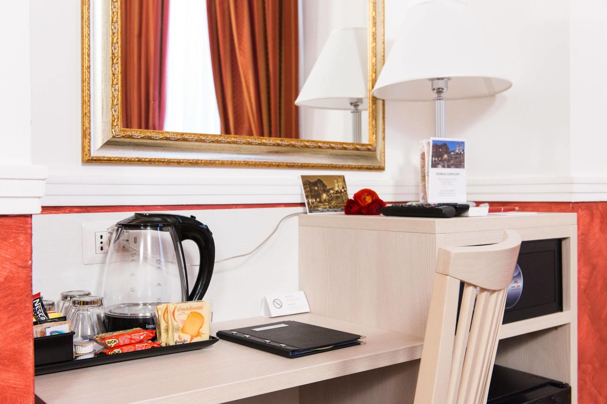 Bed and Breakfast Domus Capilupi Rzym Zewnętrze zdjęcie