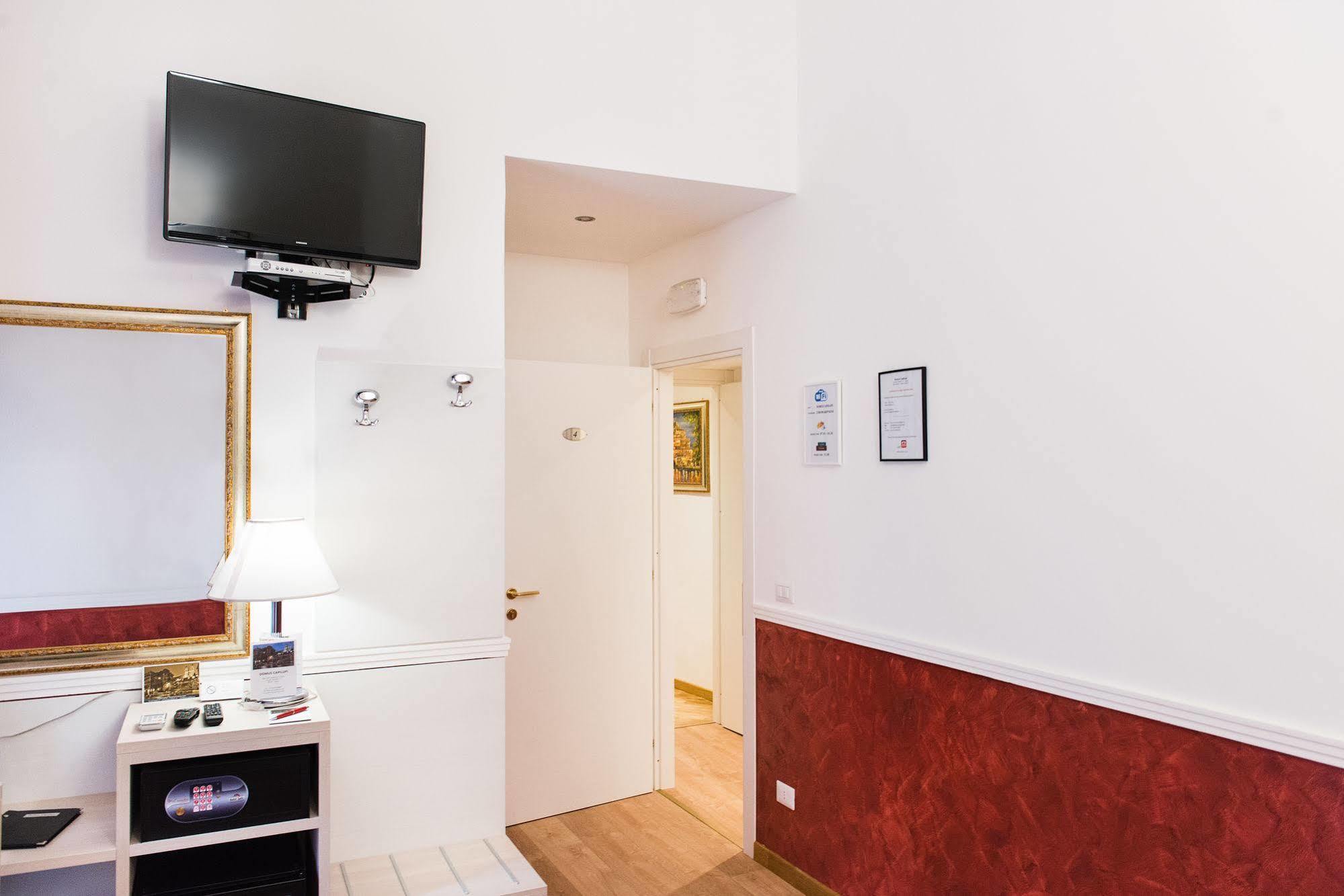 Bed and Breakfast Domus Capilupi Rzym Zewnętrze zdjęcie