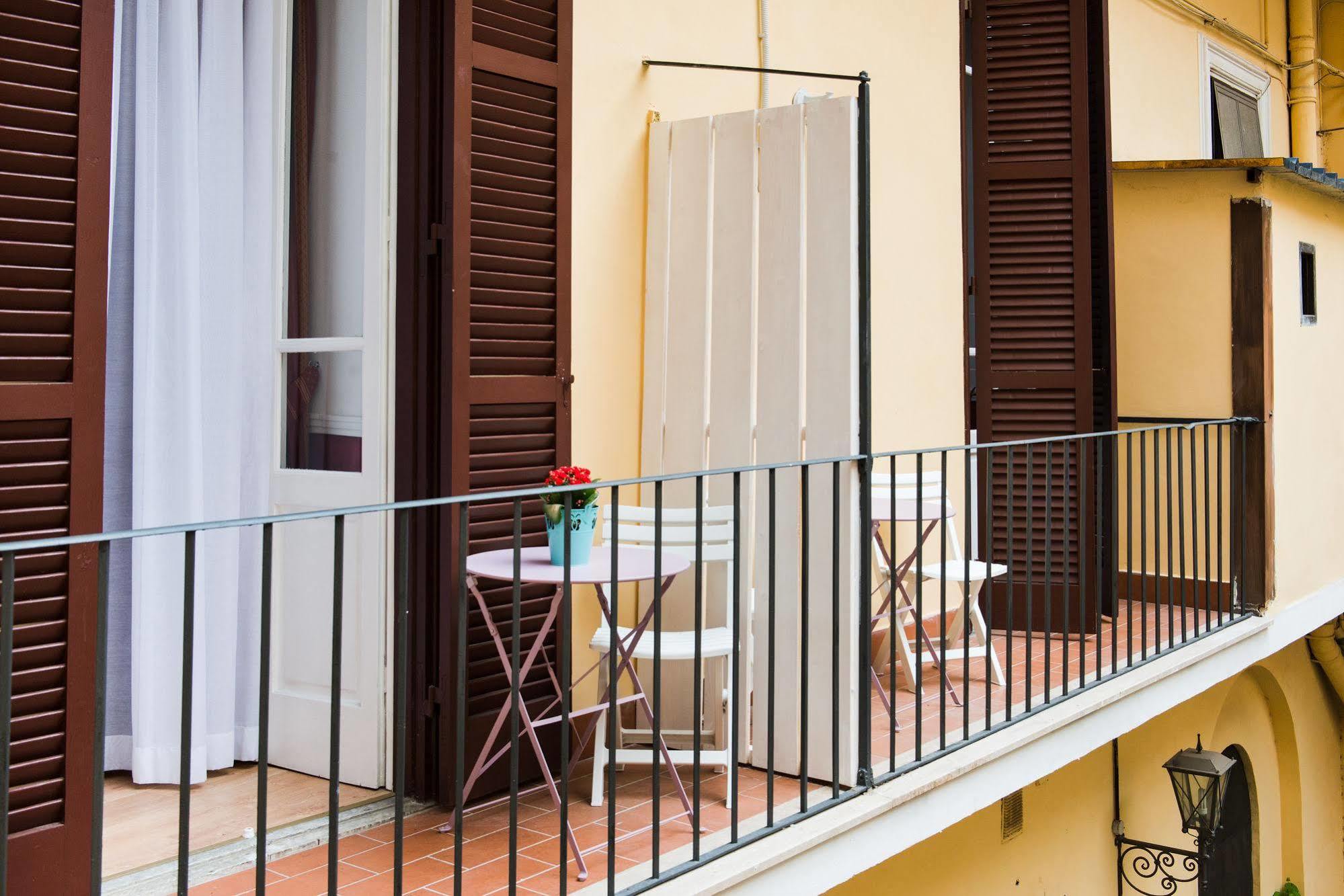 Bed and Breakfast Domus Capilupi Rzym Zewnętrze zdjęcie