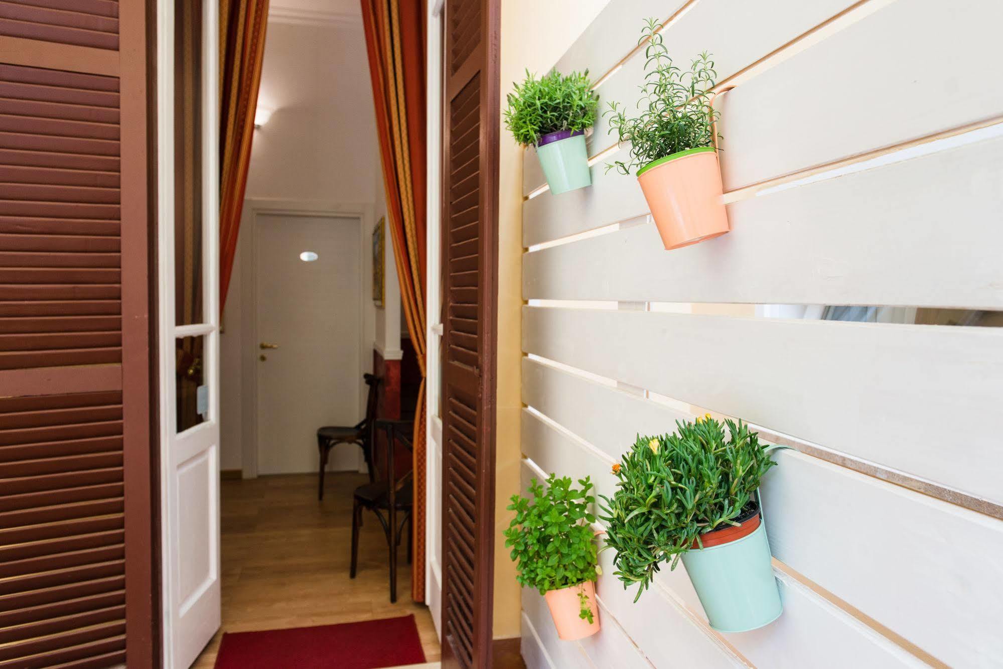 Bed and Breakfast Domus Capilupi Rzym Zewnętrze zdjęcie